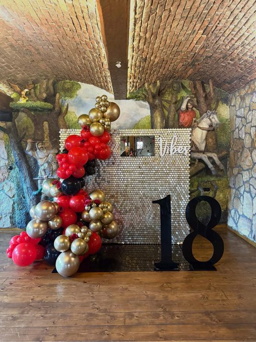 Ścianki do zdjeć, dekoracje balonowe.