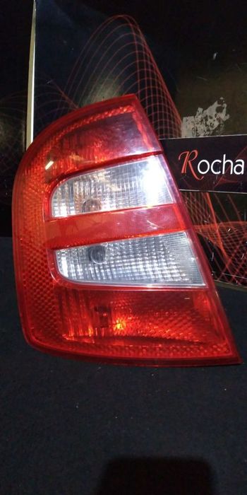 Farolim Stop Esq Skoda Fabia I (6Y2)