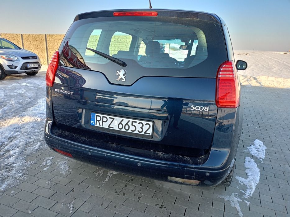 Peugeot 5008  2010r