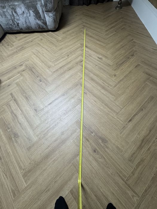 Ламінат золотий  дуб ялинкою