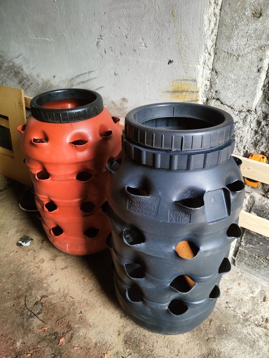 Beczki 220l na deszczówkę lub do przechowywania różnych rzeczy;)