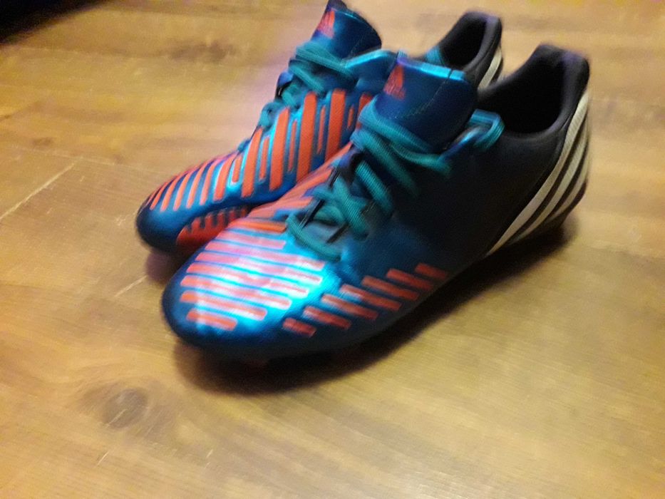 buty sportowe piłkarskie adidas sygnowane CR8