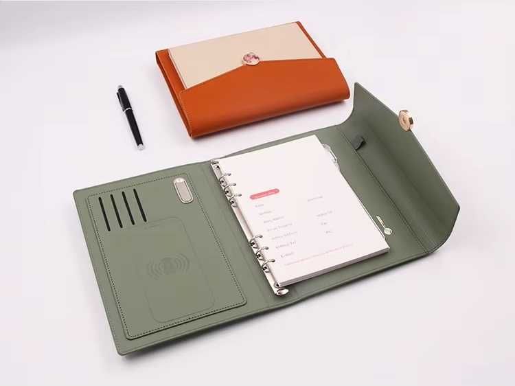 Клатч - смарт щоденник блокнот з зарядкою, Power Bank, USB-флешкою
