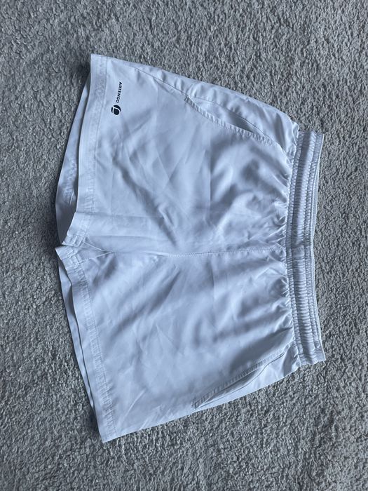 White Shorts - Artengo (Decathlon)