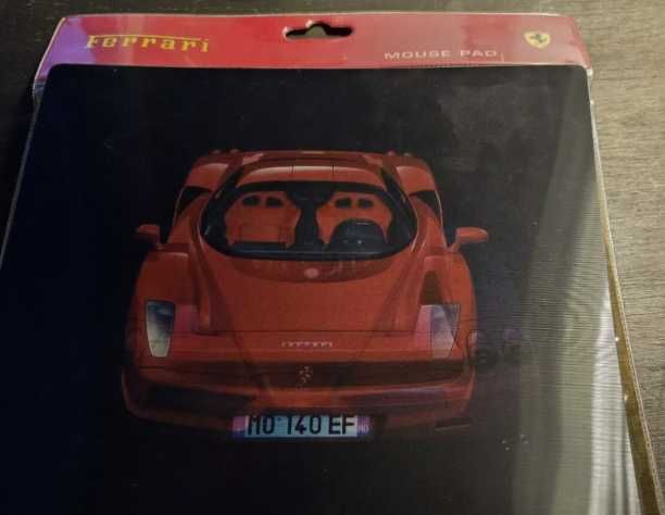Tapetes de rato oficiais ferrari, enzo ferrari e ferrari california