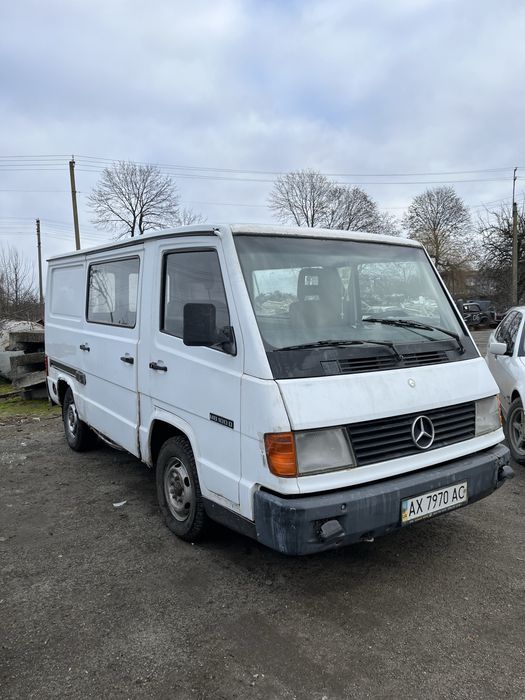 Продам Mersedes-Benz MB100 2.4 дизель