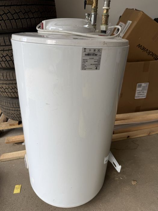 Sprzedam boiler idealny na budowe