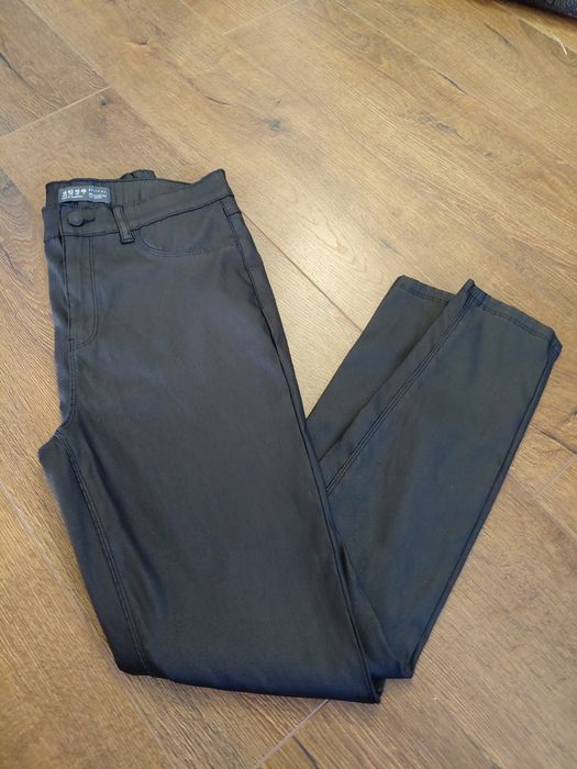 Шкіряні штани жіночі, шкіряні лосіни