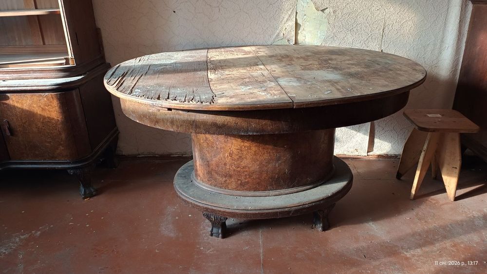 Мебель під реставрацію: сервант, шкаф, сервант, стіл, триляж