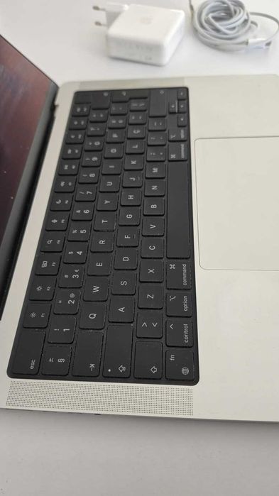 Macbook M2 Pro 2023