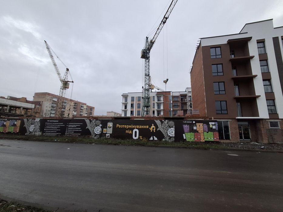 Продам 2 кім на 2 поверсі в новобудові