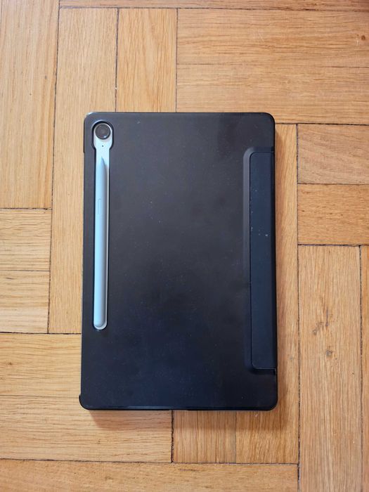 Samsung Galaxy Tab S9 FE 5G + Smart Book Cover