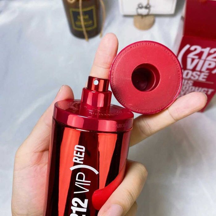 Carolina Helena 212 VIP red rose perfumy 80ML