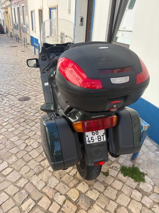 Honda ST1100 Pan European — mecânica impecável, pronta para viajar