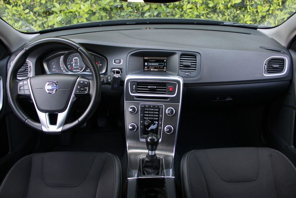 Volvo V60 1.6 D2 Momentum Eco
