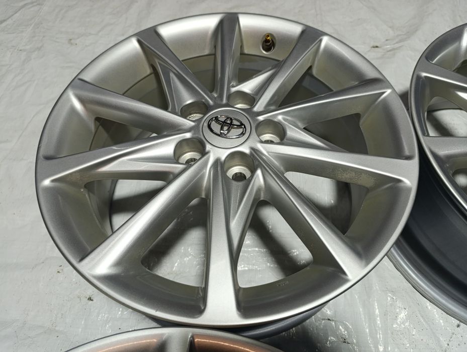Felgi Aluminiowe 17 Cali Toyota Prius Plus 5#114,3 Oryginał