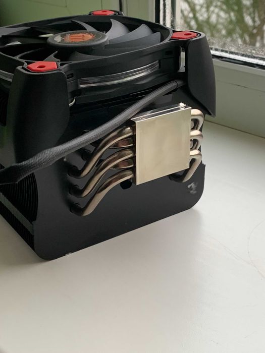 Кулер Thermaltake Riing Silent 12 Pro Red INTEL