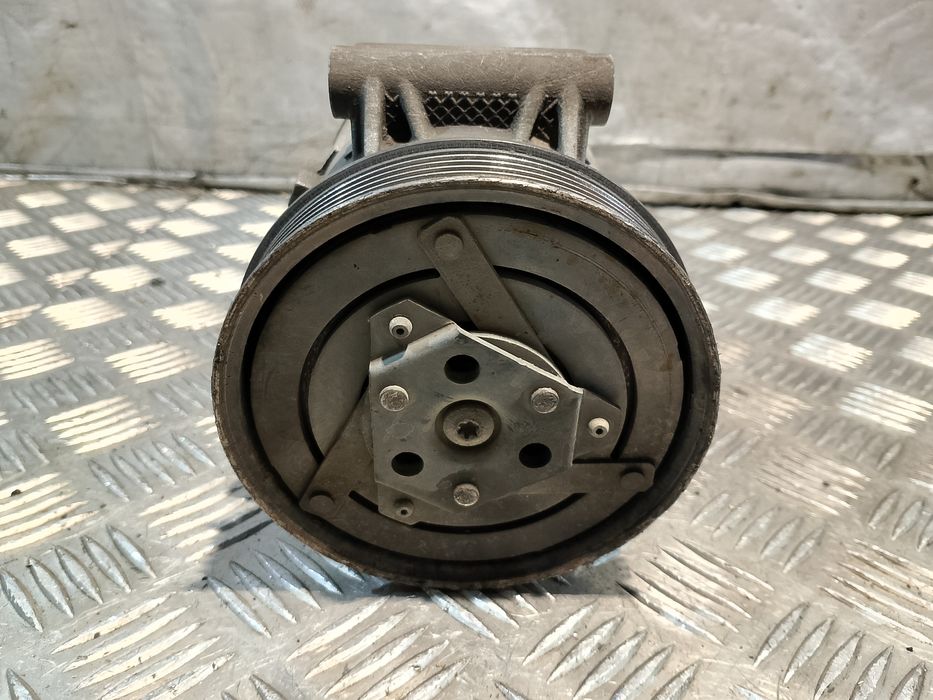 Sprężarka Klimatyzacji Megane Ii 2 1.5 Dci Delphi 8200600110