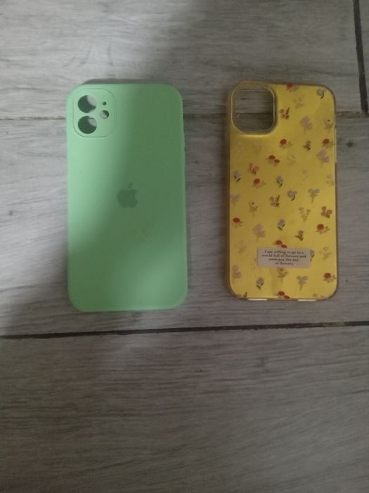 Продаю чохли на 11 айфон 55 грн 1 шт