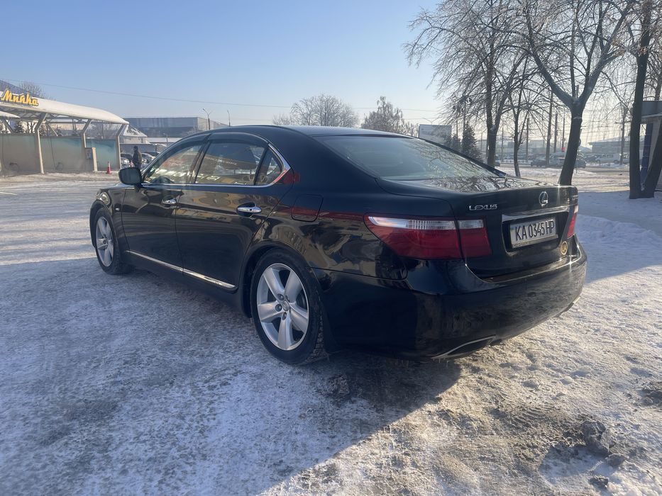Продам авто LS 460