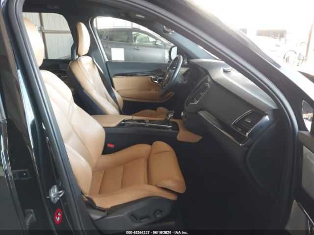 2018 Volvo XC90 T6 MOMENTUM