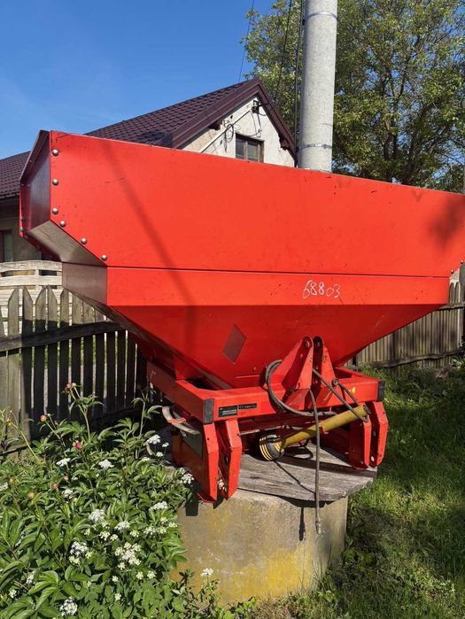 rozsiewacz do nawozu kuhn MDS921 , opryskiwacz biardzki 600L 12m