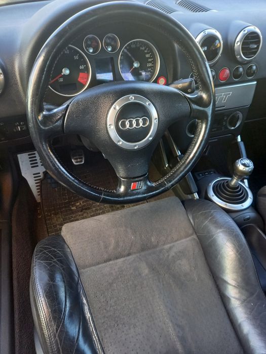 Audi TT 1,8 benzyna 240km