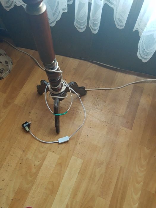 Sprzedam stojąca lampę