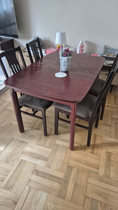 Stół do salonu/jadalni