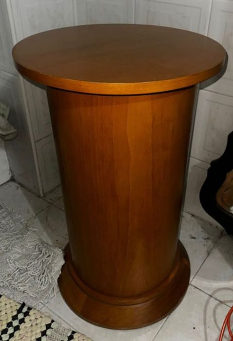 Armário em madeira maciça , conjunto de 3 peças . Vendo separado ou conjunto