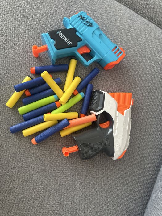 Nerf пістолет для дітей