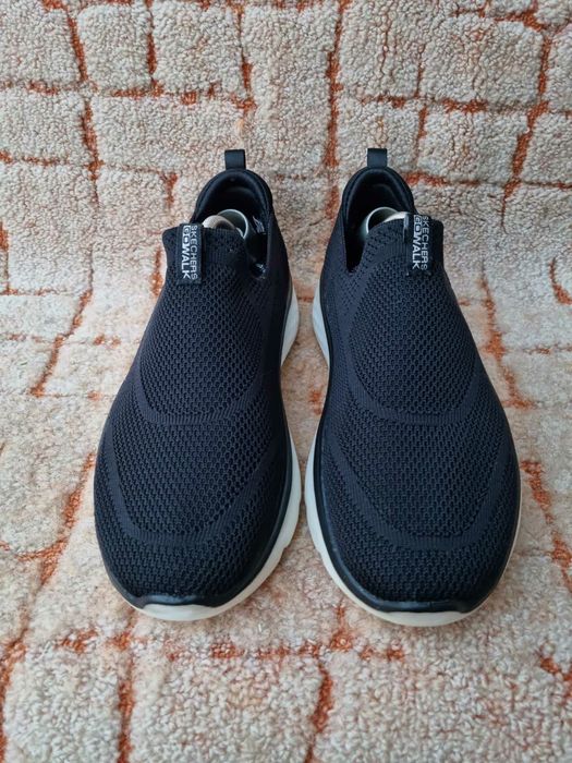 кроссовки Skechers GOwalk Hyper Burst