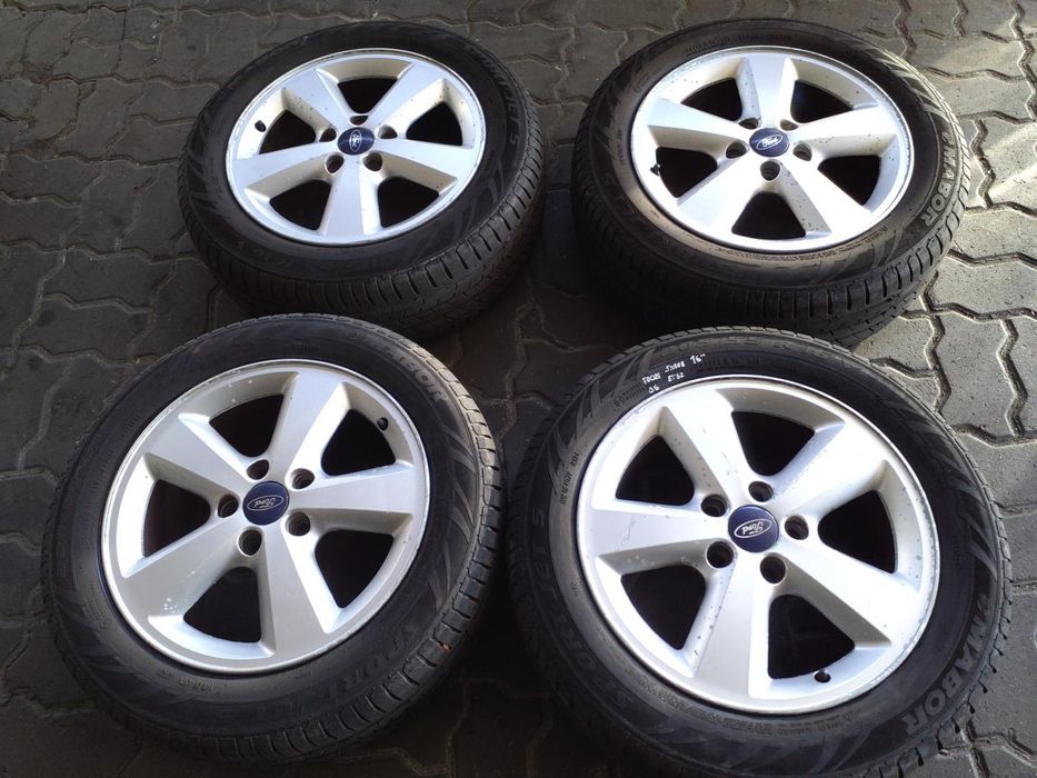 Jantes FORD R16 com pneus 205/55 furação 5x108
