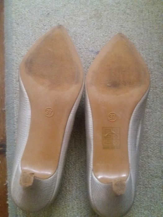 Sapatos em bom estado