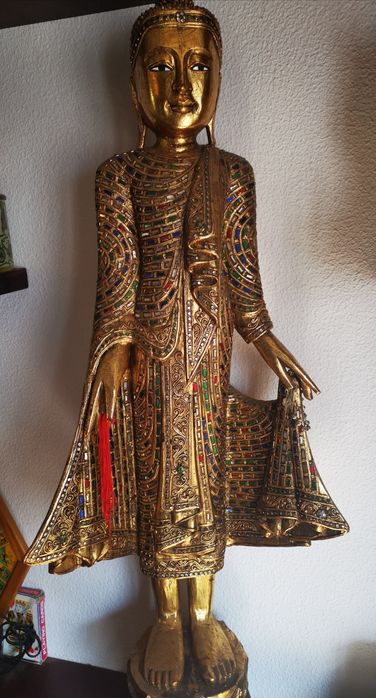RARA, ANTIGA estátua figura Buda Budha  madeira talha dourada. Grande!