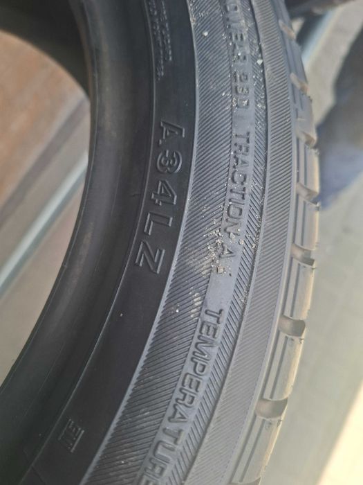 Шини Б/У 2шт 175/55 R15 77V  Yokohama.