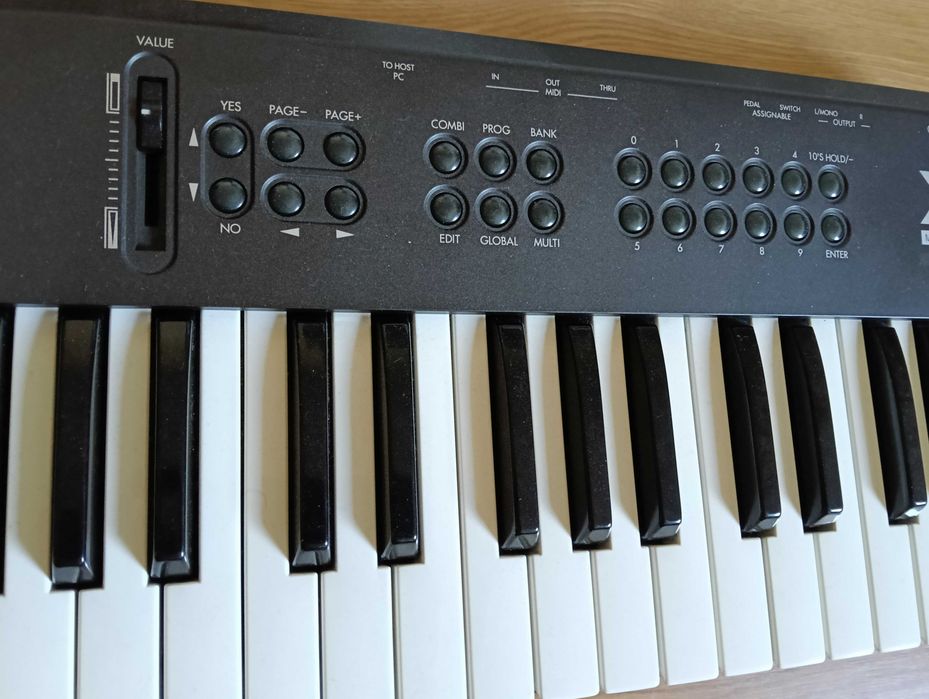 Teclado Sintetizador Korg X5D