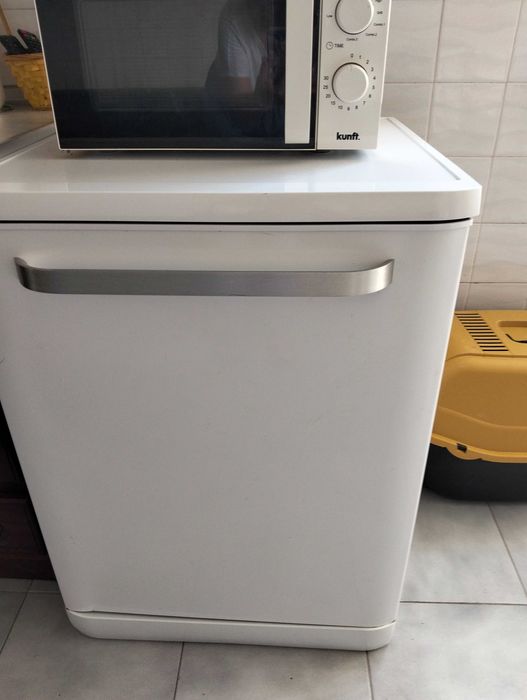 Vendo máquina de lavar loiça