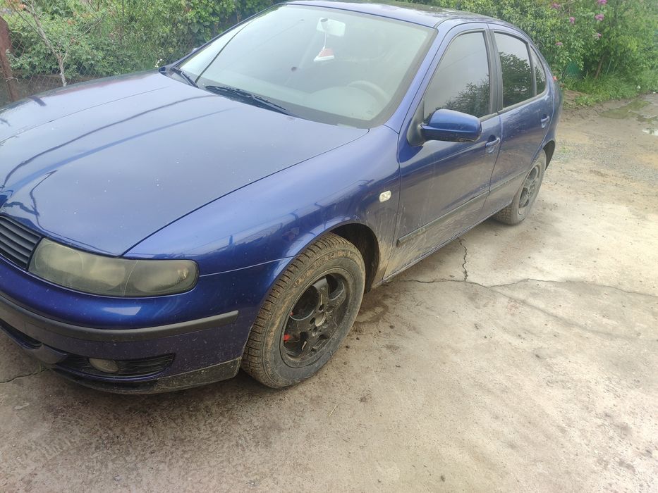 Siat Leon 2002 r
