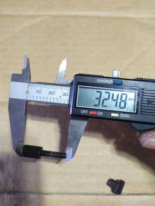 Śrubka regulacyjna, przelotowa Hamulec Cantilever, Caliper 5x18mm NOWA