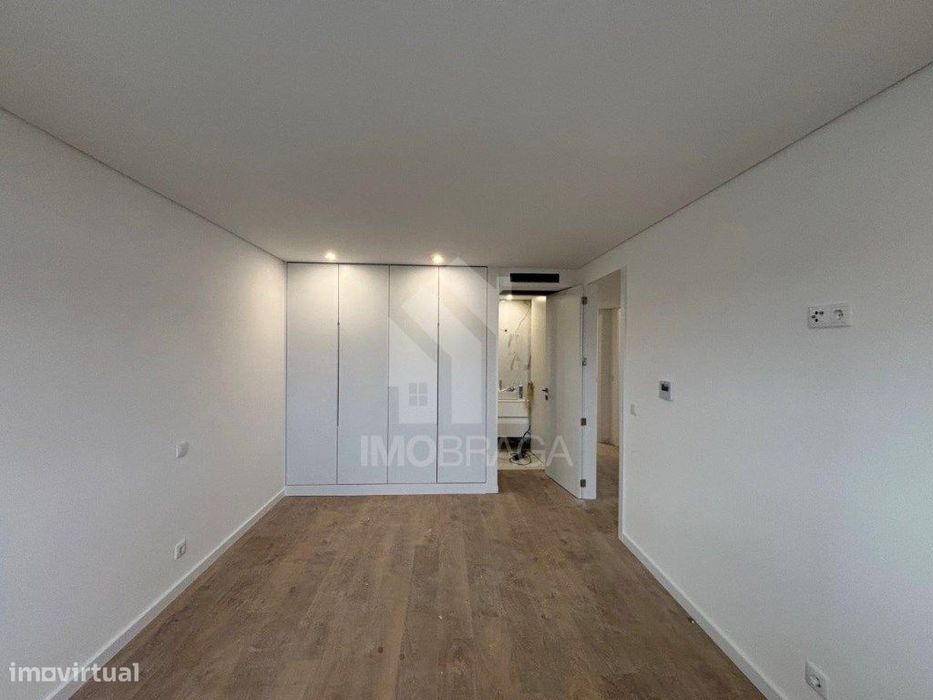 Apartamento T3 Novo, em São Vicente, Braga