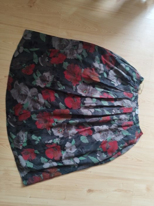 Spódnica MIDI duże kwiaty zakladki L-XL