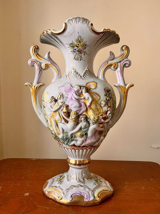 Floreira em cerâmica com pegas