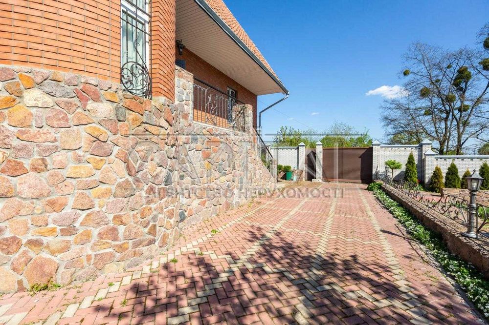 Оренда будинку 300 м² у с. Кийлів  Бориспільский район  Гараж Газ Генератор Інвертор