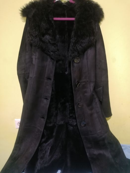 Дубленка стильная молодёжная практически новая 38 европейский  размер