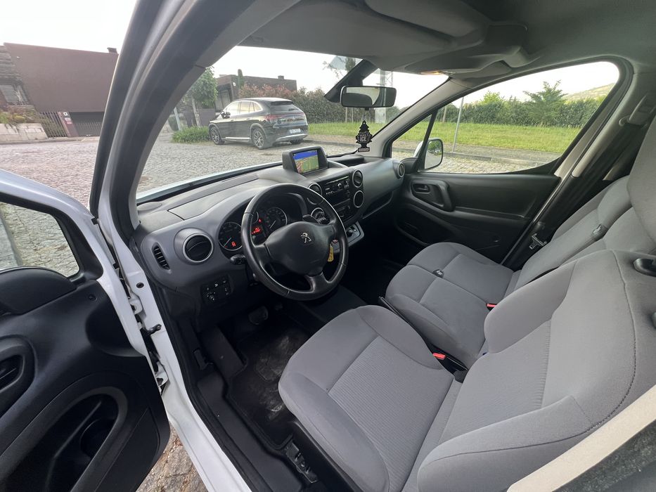 Peugeot Partner 1.6HDI 90cv ( 3 Lugares )