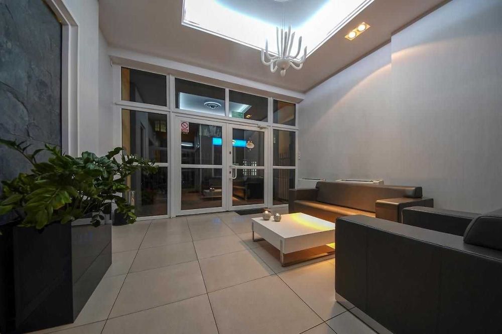 Wyjątkowa Inwestycja! Hotel SARA w ścisłym Centrum Koła – Sprzedaż lub Wynajem (0% Prowizji)