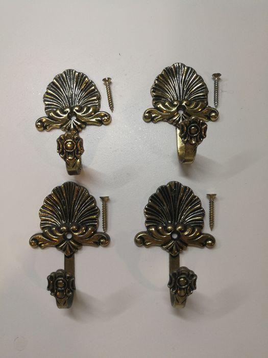 Gancho de parede para cortinado (alzapaños)