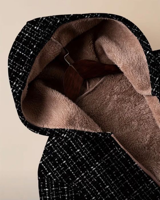 Теплая куртка на замке