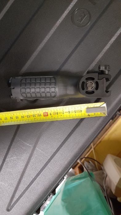 Punho / bipé para carabina